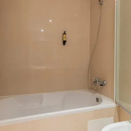Perfect Hideout In Expo By Innkeeper Apartman *
