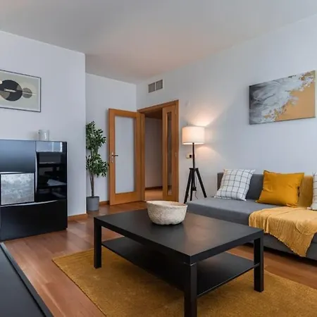 Apartman Perfect Hideout In Expo By Innkeeper